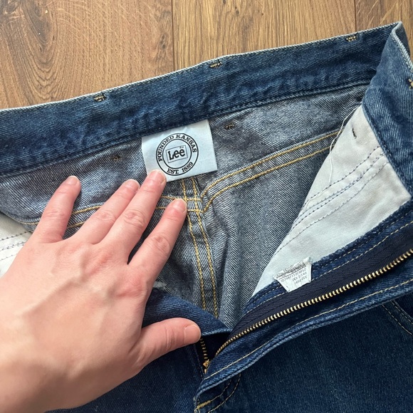 Vintage Lee Brand medium wash straight leg jeans with Carpenter style detailing - Picture 4 of 9